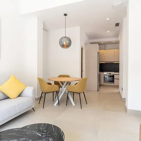 Deluxe 2 Bedroom *