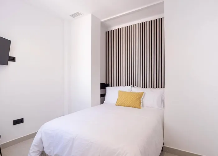 Deluxe 2 Bedroom Apartment